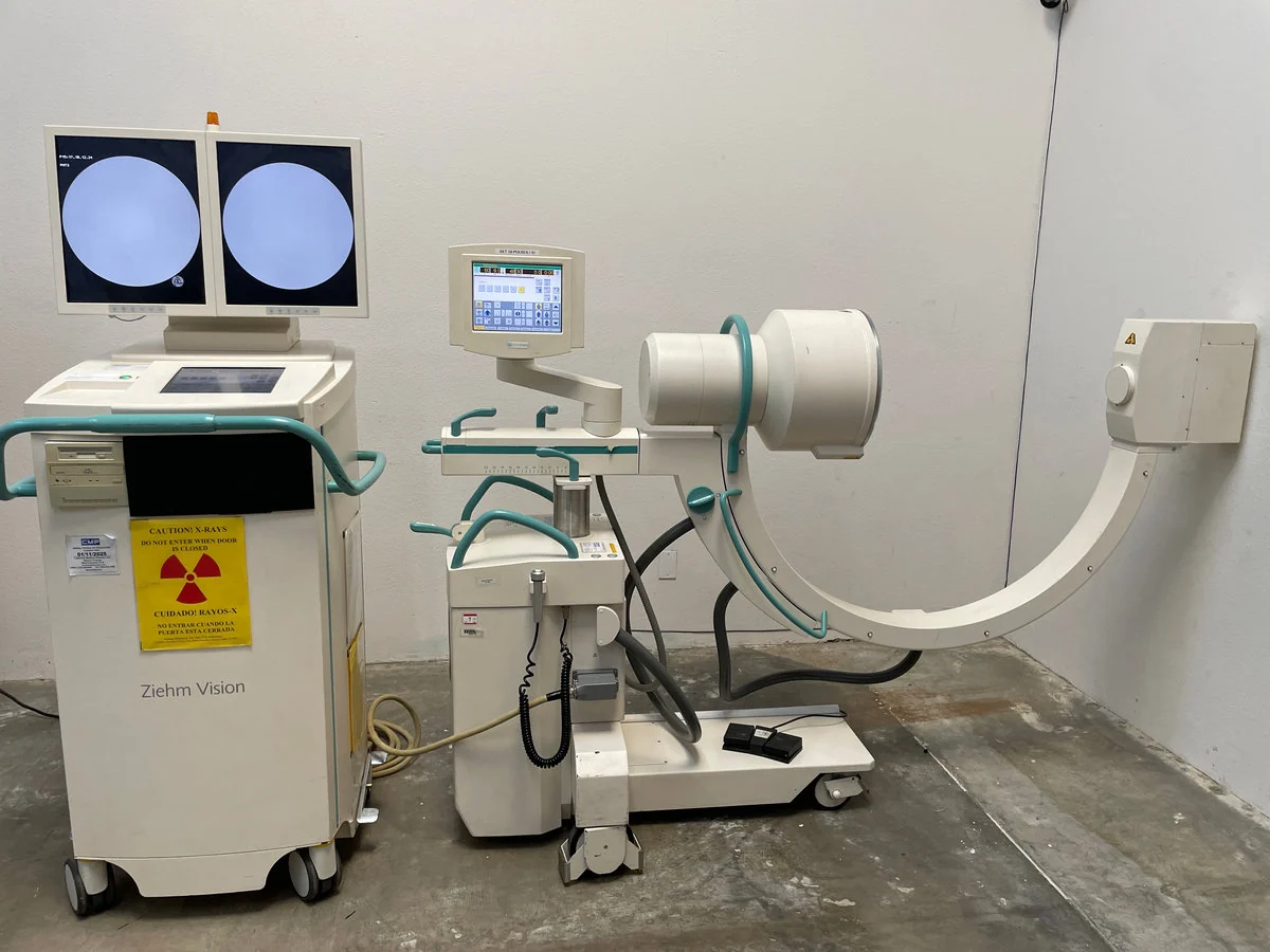 Budget C-Arm Ziehm Vision (V1): SN 9064 — photograph 2